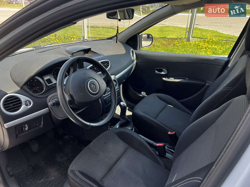 Универсал Renault Clio 2012 в Дрогобыче