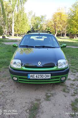 RENAULT CLIO 2000