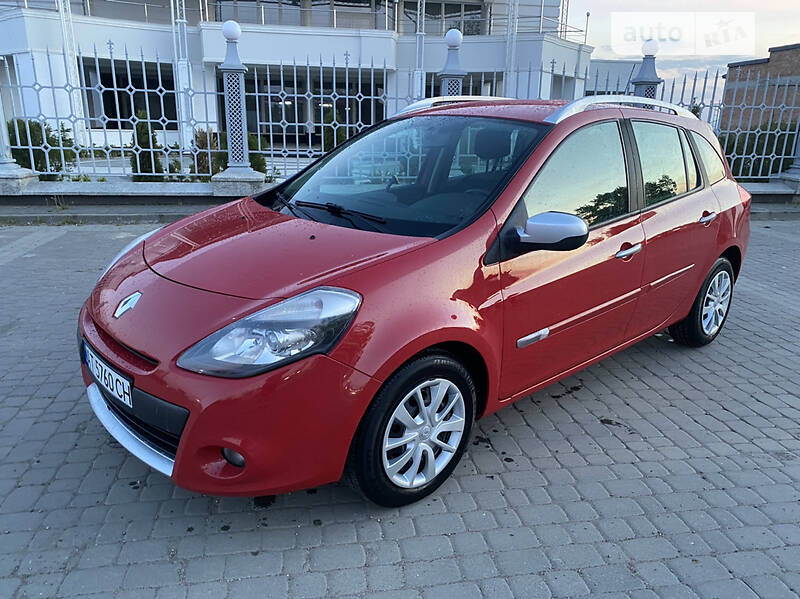 Универсал Renault Clio 2010 в Ивано-Франковске