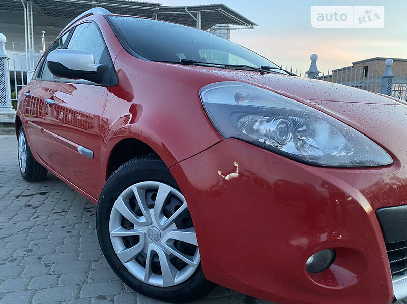 Универсал Renault Clio 2010 в Ивано-Франковске