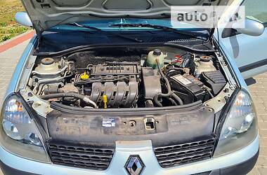 Хэтчбек Renault Clio 2003 в 