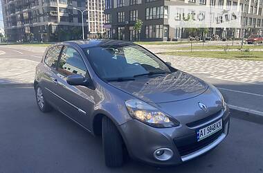 Хэтчбек Renault Clio 2009 в Киеве