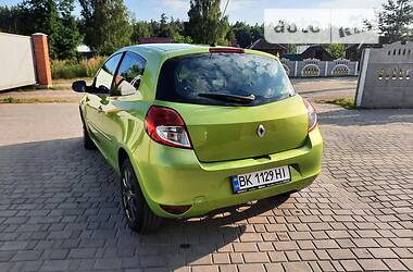 Хэтчбек Renault Clio 2009 в Олевске