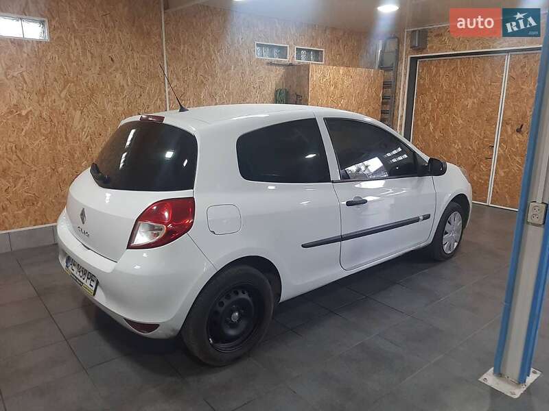 Хэтчбек Renault Clio 2010 в Кривом Роге