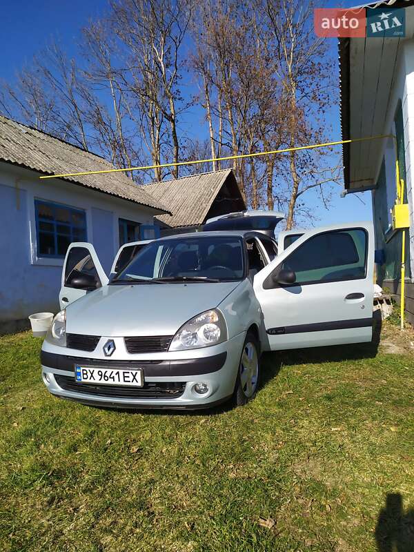 Седан Renault Clio 2002 в Хмельницком