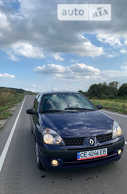 Хэтчбек Renault Clio 2002 в 