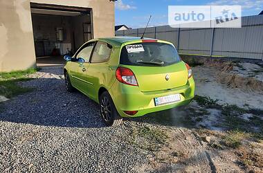 Хэтчбек Renault Clio 2009 в Олевске