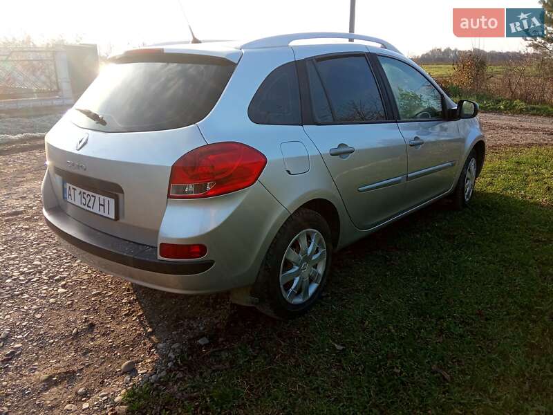 Универсал Renault Clio 2011 в Снятине