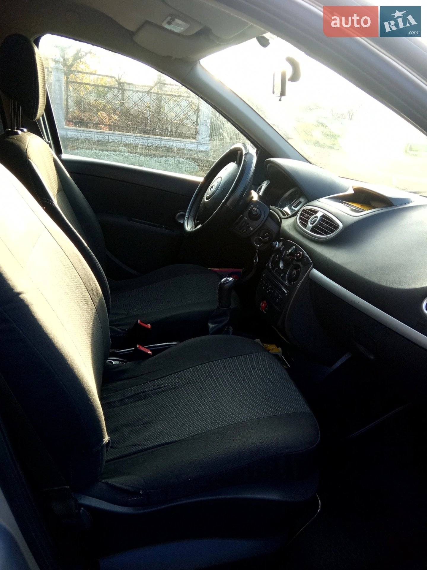 2011 Renault Clio - мініатюра 11