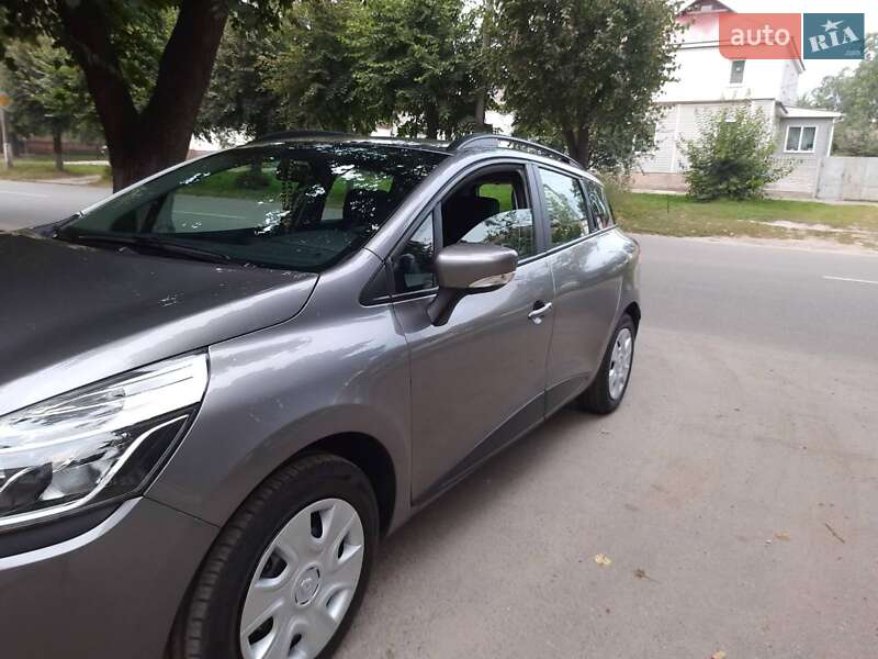 Универсал Renault Clio 2016 в Згуровке