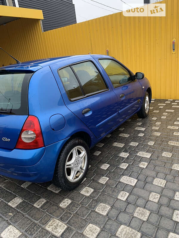 Хэтчбек Renault Clio 2005 в Шепетовке