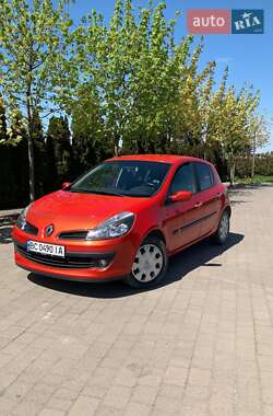 Хэтчбек Renault Clio 2009 в Львове