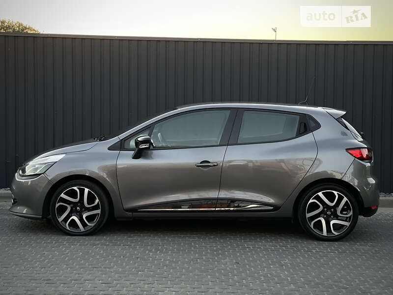 Хетчбек Renault Clio 2013 в 