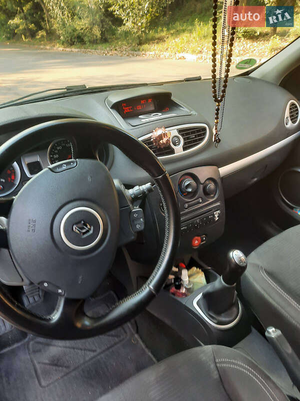 Универсал Renault Clio 2009 в Запорожье фото 8 Универсал Renault Clio 2009 в Запорожье