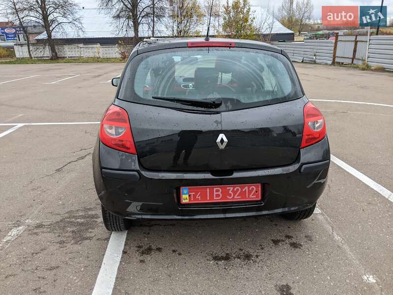 Хетчбек Renault Clio 2007 в Рівному