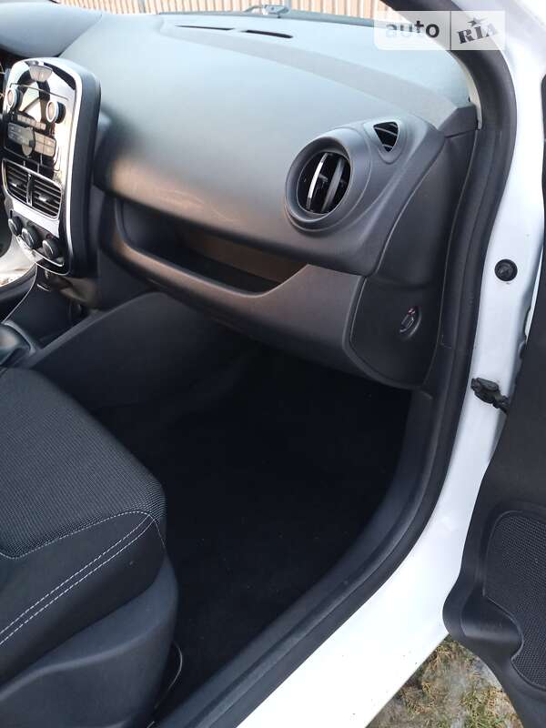 Хэтчбек Renault Clio 2016 в Стрые
