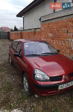 Хэтчбек Renault Clio 2002 в Хусте