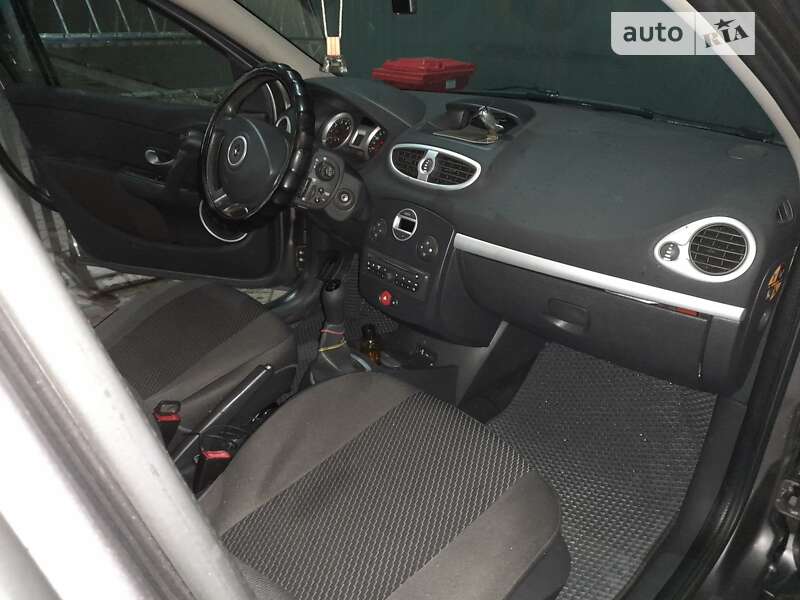 Универсал Renault Clio 2009 в Хмельницком