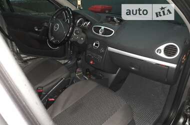 Универсал Renault Clio 2009 в 