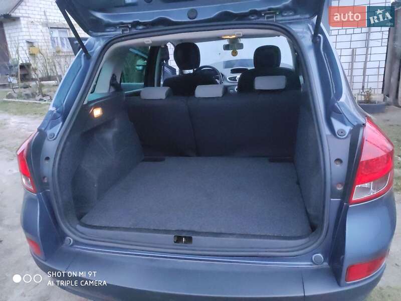 Универсал Renault Clio 2010 в Каневе