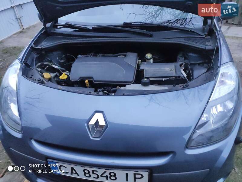 Универсал Renault Clio 2010 в Каневе