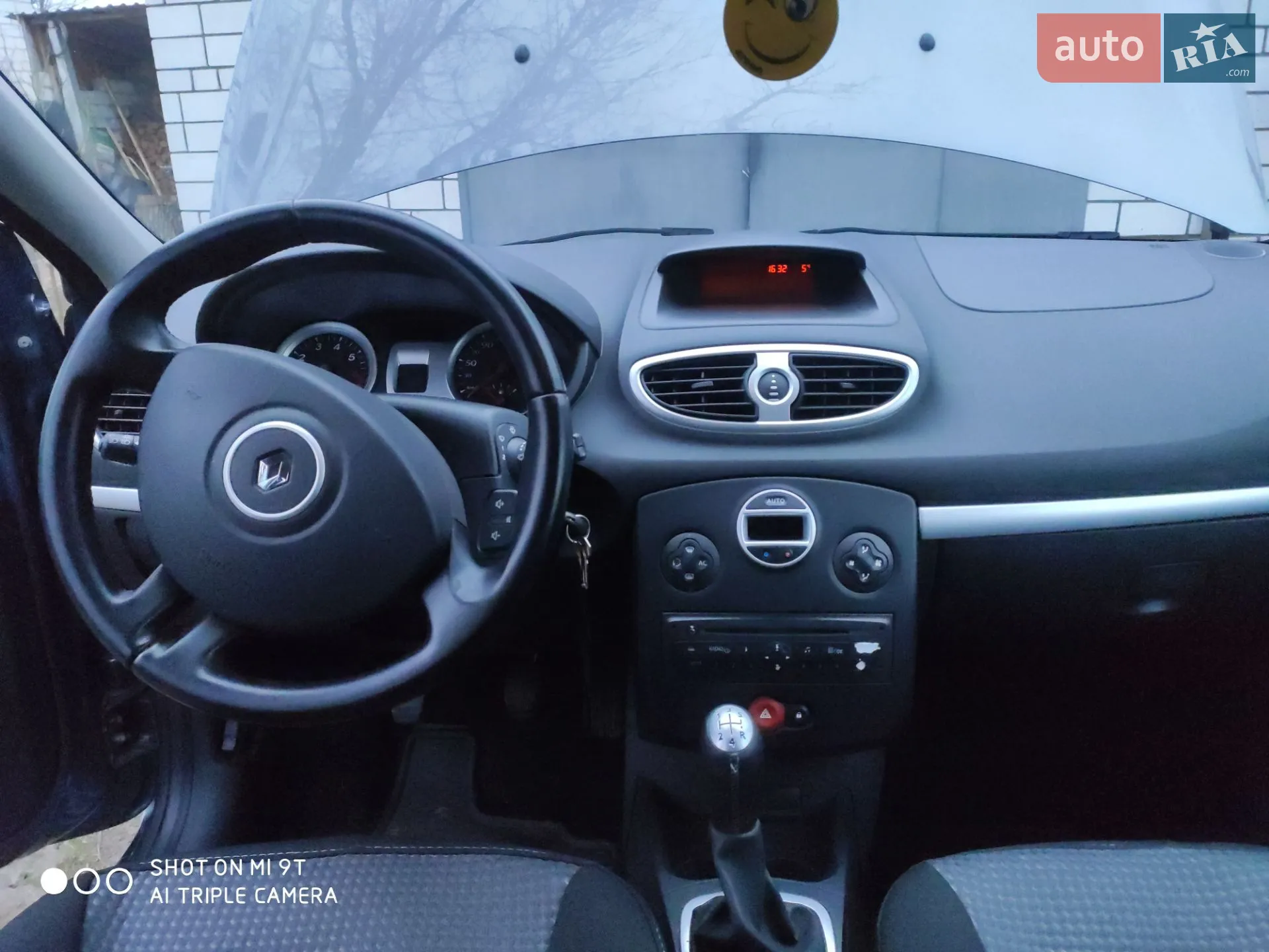 2010 Renault Clio - мініатюра 9