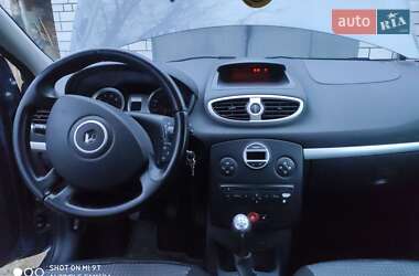 Универсал Renault Clio 2010 в Каневе