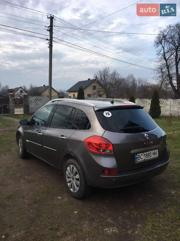 Універсал Renault Clio 2009 в Жовкві