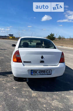 Хэтчбек Renault Clio 2002 в Ровно