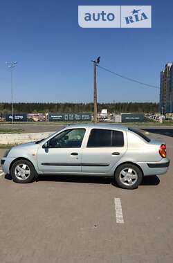 Хэтчбек Renault Clio 2004 в Киеве