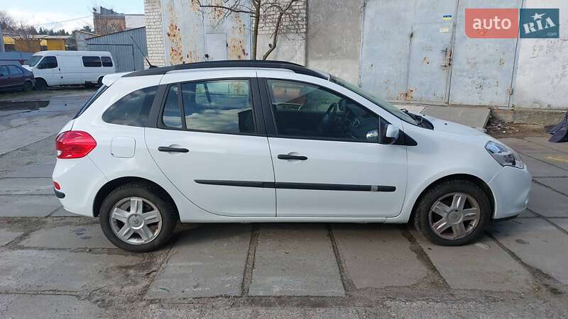 Универсал Renault Clio 2012 в Киеве