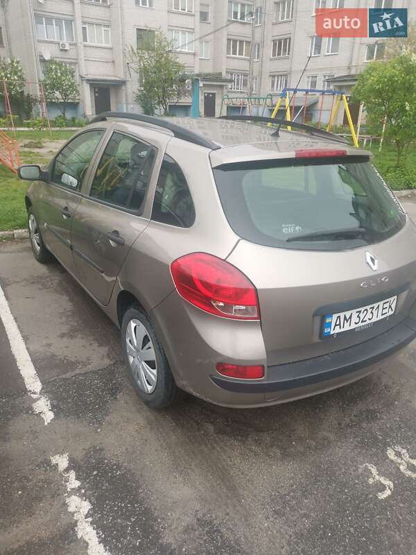 Универсал Renault Clio 2009 в Житомире