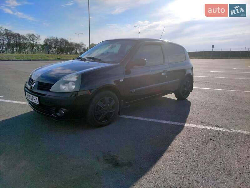 Renault Clio 2003