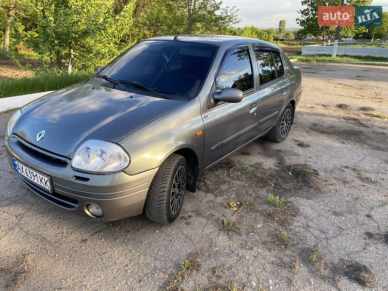 Хетчбек Renault Clio 2001 в Харкові фото Хетчбек Renault Clio 2001 в Харкові