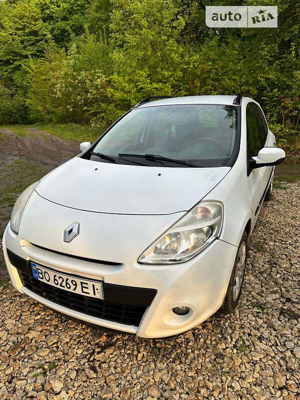 Универсал Renault Clio 2011 в Тернополе