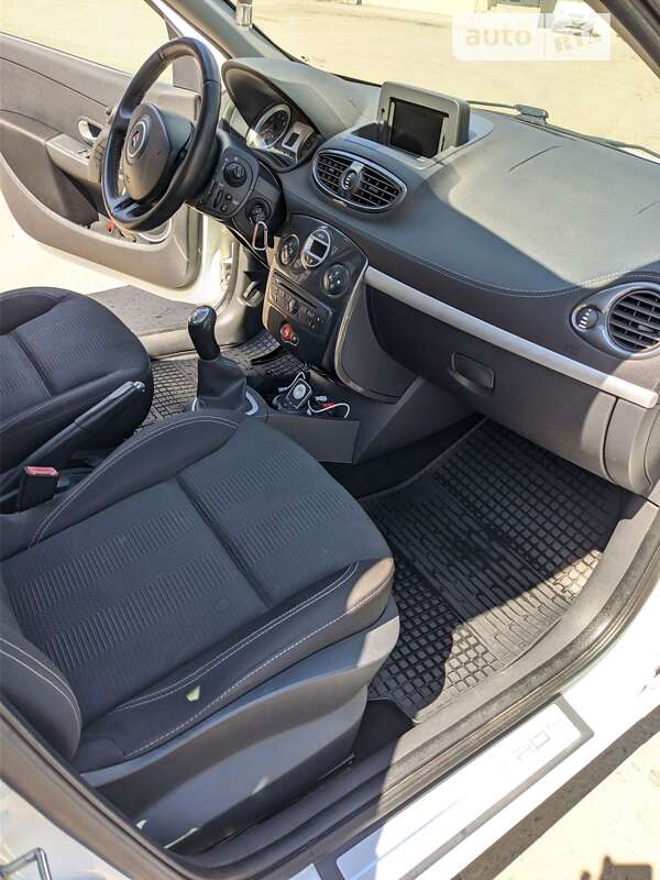 Хетчбек Renault Clio 2010 в Рівному фото 21 Хетчбек Renault Clio 2010 в Рівному