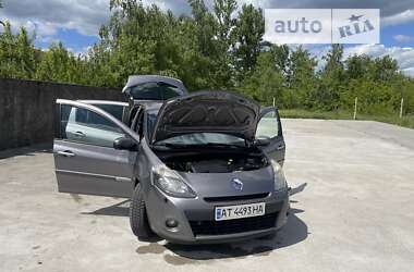 Хэтчбек Renault Clio 2009 в Калуше