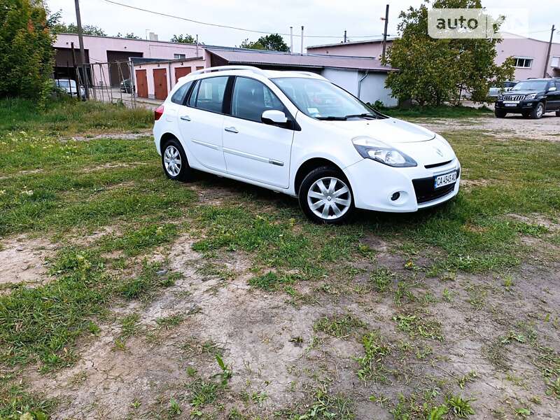 Универсал Renault Clio 2010 в Умани