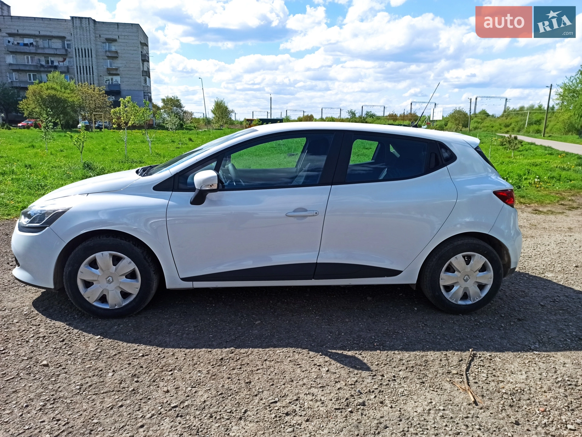 2015 Renault Clio - мініатюра 40