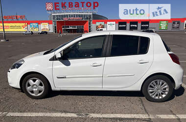 Хэтчбек Renault Clio 2012 в Ровно