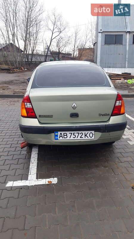Хэтчбек Renault Clio 2003 в Ильинцах