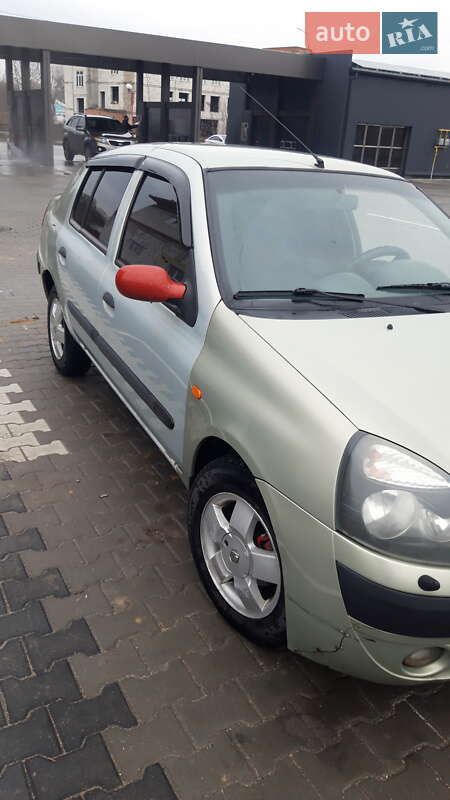 Хэтчбек Renault Clio 2003 в Ильинцах