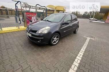 Хетчбек Renault Clio 2006 в Рівному