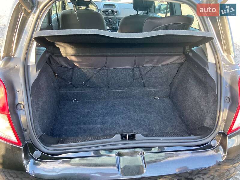 Хэтчбек Renault Clio 2010 в Львове фото 7 Хэтчбек Renault Clio 2010 в Львове