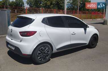 Хэтчбек Renault Clio 2014 в 