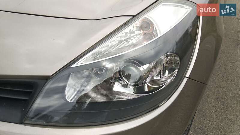 Универсал Renault Clio 2008 в Калуше