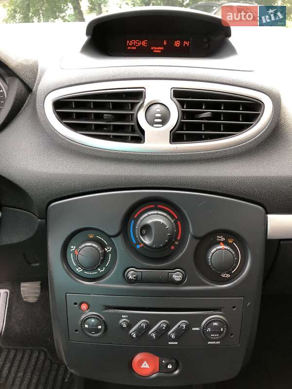 Универсал Renault Clio 2009 в Дубно фото 40 Универсал Renault Clio 2009 в Дубно