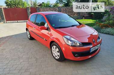 Хетчбек Renault Clio 2006 в Києві