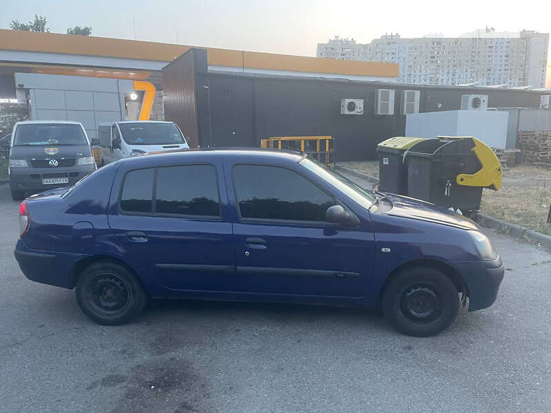 Седан Renault Clio 2005 в Киеве