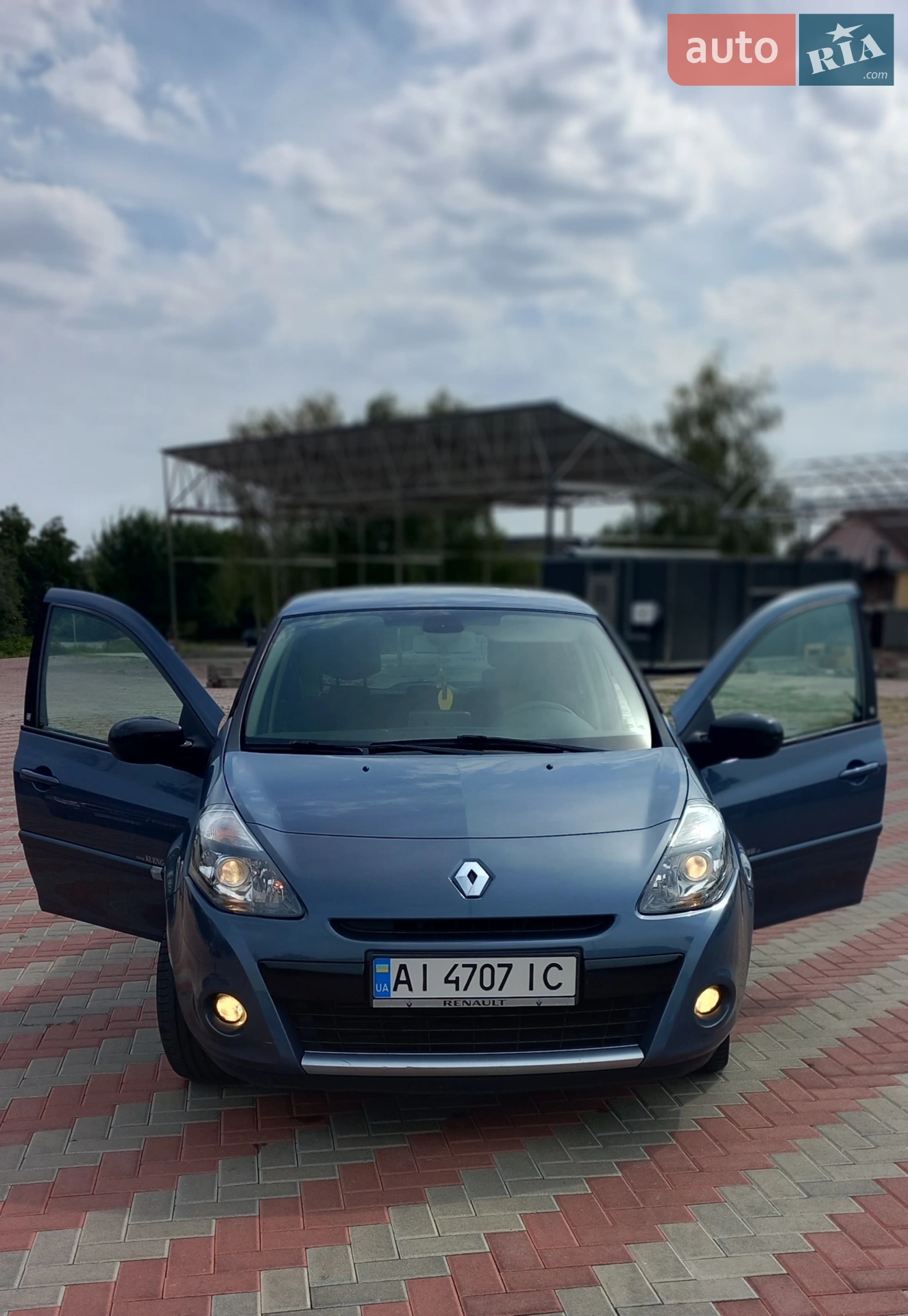 2010 Renault Clio - мініатюра 2